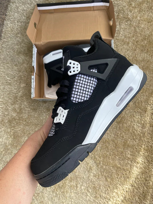 Air Jordan 4 Black and White
